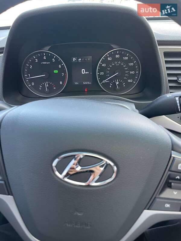 Седан Hyundai Elantra 2018 в Харкові