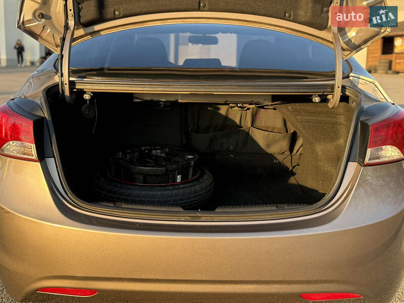 Седан Hyundai Elantra 2011 в Запорожье фото 10 Седан Hyundai Elantra 2011 в Запорожье