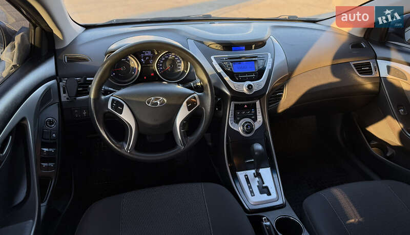 Седан Hyundai Elantra 2011 в Запорожье фото 12 Седан Hyundai Elantra 2011 в Запорожье