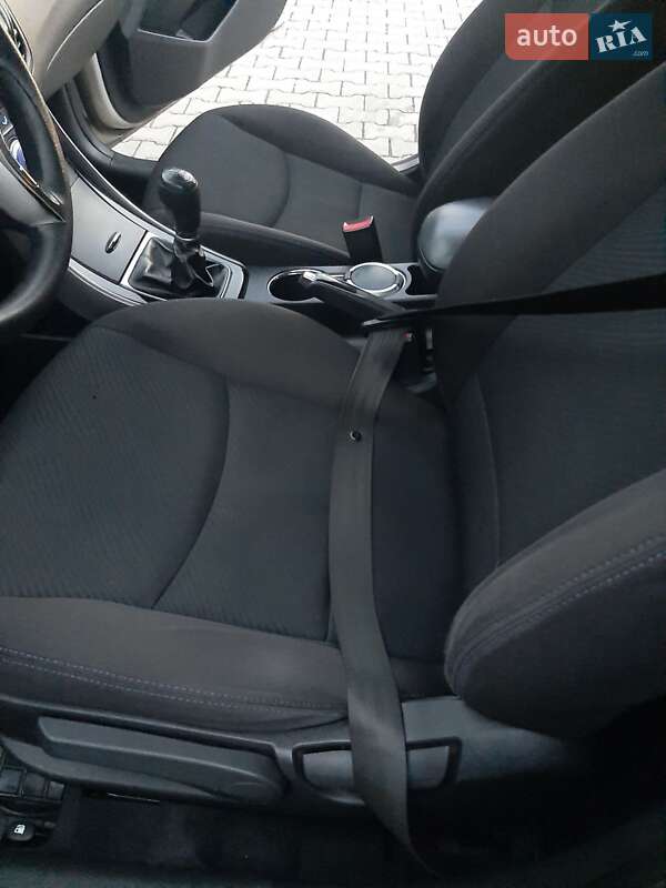 Седан Hyundai Elantra 2012 в Хмельницькому