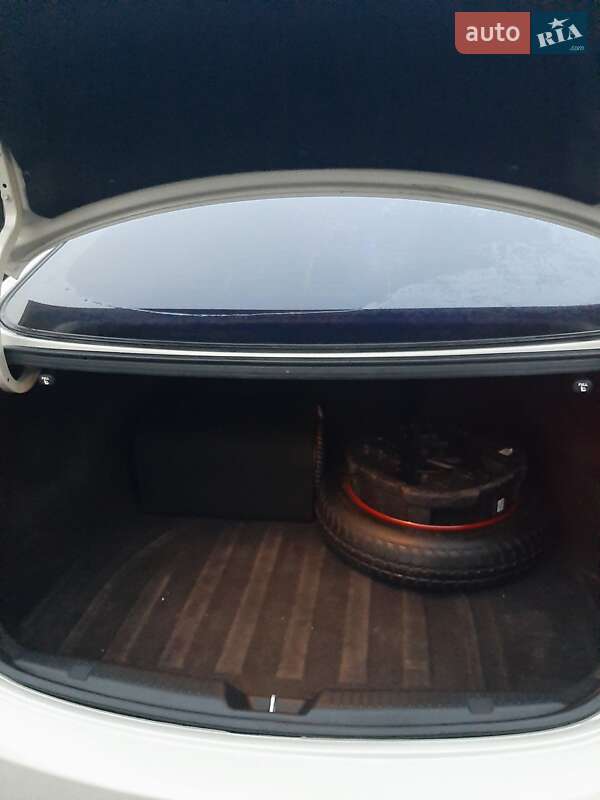 Седан Hyundai Elantra 2012 в Хмельницькому