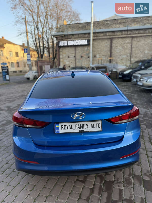 Седан Hyundai Elantra 2017 в Миколаєві
