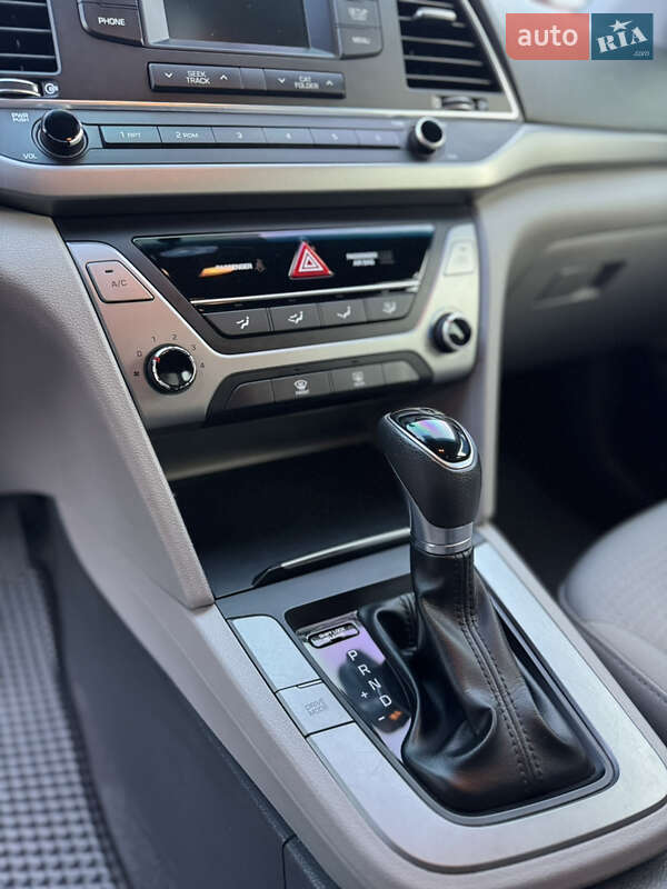 Седан Hyundai Elantra 2017 в Миколаєві