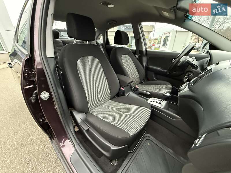 Седан Hyundai Elantra 2010 в Киеве фото 13 Седан Hyundai Elantra 2010 в Киеве