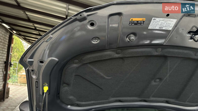 Седан Hyundai Elantra 2017 в Харькове