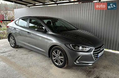 Седан Hyundai Elantra 2017 в Харькове