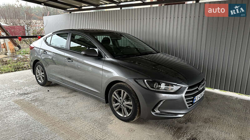 Седан Hyundai Elantra 2017 в Харькове
