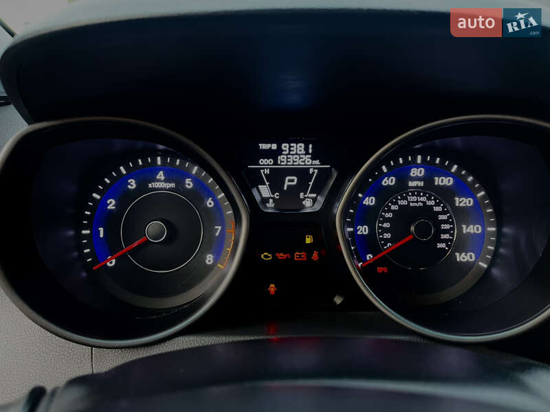 Седан Hyundai Elantra 2013 в Житомирі