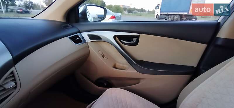 Седан Hyundai Elantra 2013 в Дніпрі фото 14 Седан Hyundai Elantra 2013 в Дніпрі