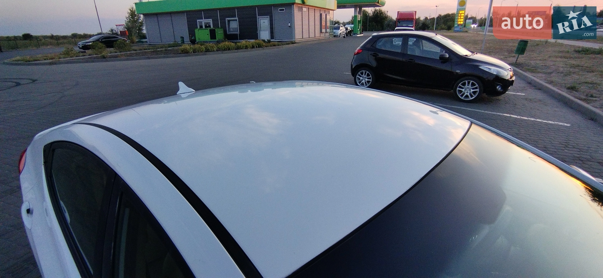 2013 Hyundai Elantra - мініатюра 21