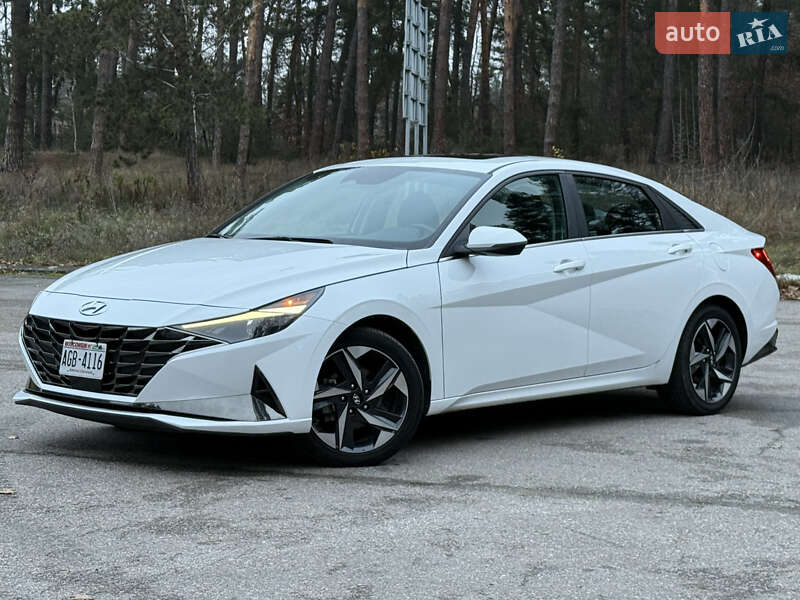 Седан Hyundai Elantra 2021 в Тараще