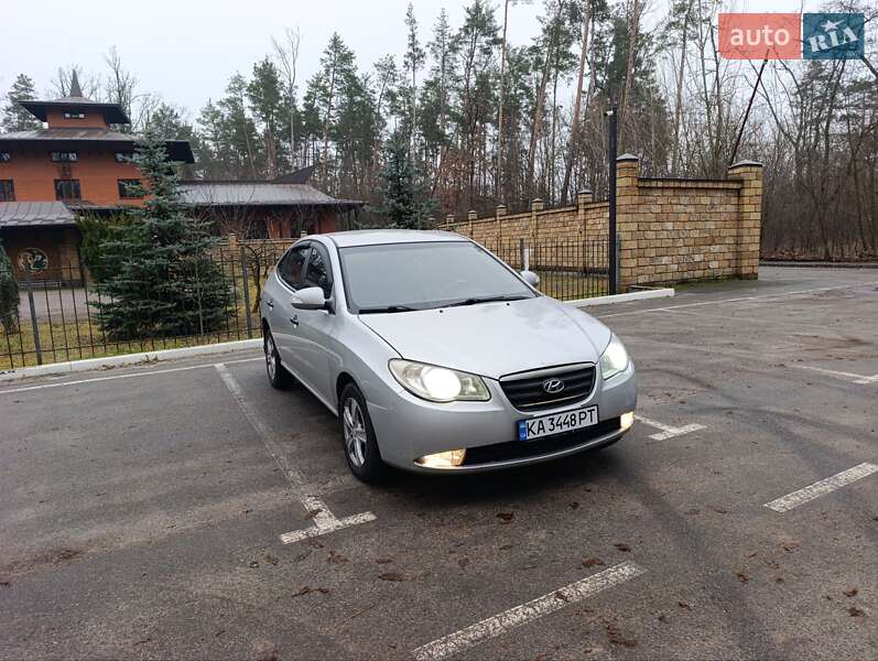 Седан Hyundai Elantra 2011 в Києві фото 4 Седан Hyundai Elantra 2011 в Києві