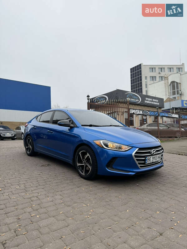 Седан Hyundai Elantra 2017 в Николаеве