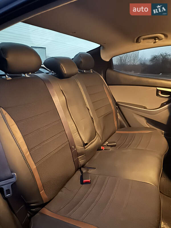 Седан Hyundai Elantra 2014 в Києві фото 19 Седан Hyundai Elantra 2014 в Києві