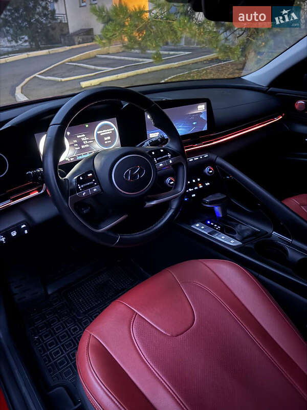 Седан Hyundai Elantra 2022 в Харькове