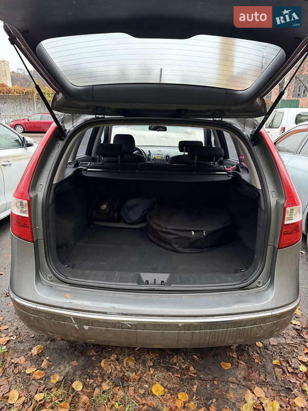 Универсал Hyundai Elantra 2010 в Киеве