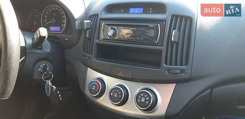 Седан Hyundai Elantra 2010 в Борисполі