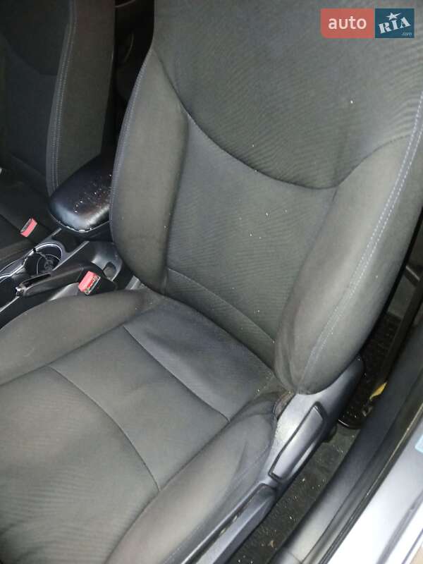 Седан Hyundai Elantra 2013 в Знаменівці