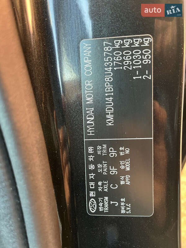 Седан Hyundai Elantra 2008 в Вышгороде