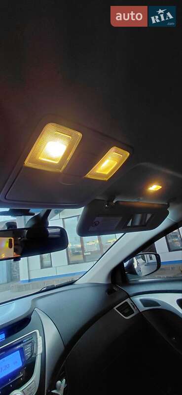 Седан Hyundai Elantra 2012 в Кропивницком