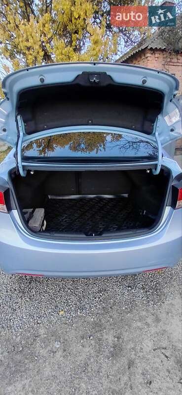 Седан Hyundai Elantra 2012 в Кропивницком