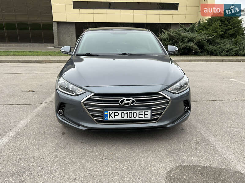Седан Hyundai Elantra 2018 в Запорожье