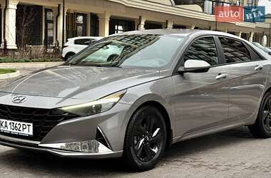 Седан Hyundai Elantra 2023 в Киеве