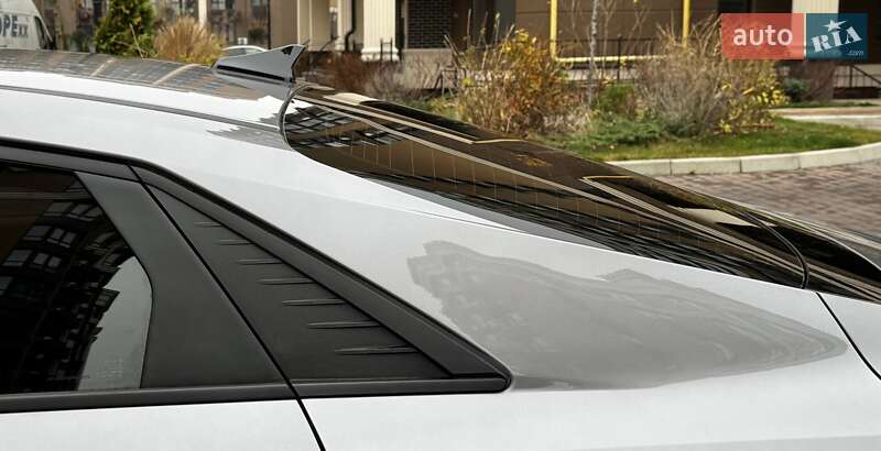 Седан Hyundai Elantra 2023 в Києві