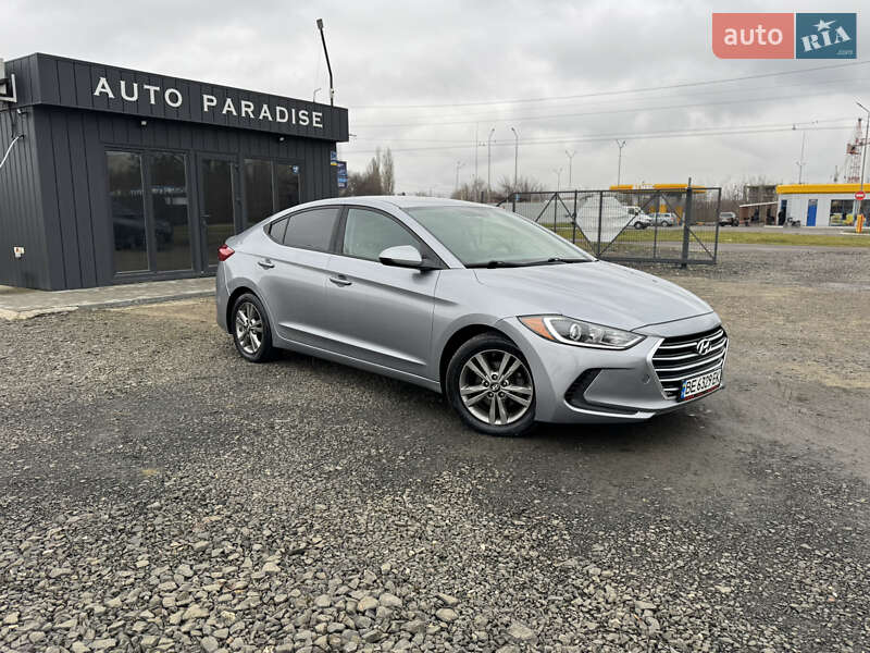 Hyundai Elantra 2016