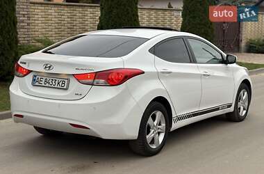 Седан Hyundai Elantra 2011 в Киеве