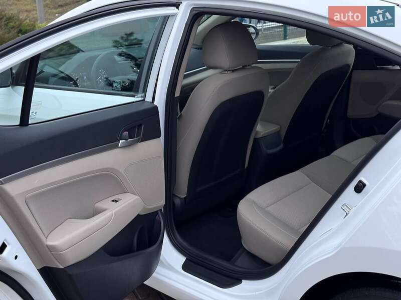 Седан Hyundai Elantra 2019 в Києві фото 24 Седан Hyundai Elantra 2019 в Києві