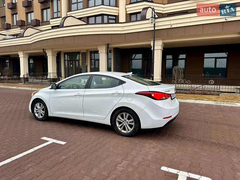 Седан Hyundai Elantra 2015 в Киеве фото 8 Седан Hyundai Elantra 2015 в Киеве