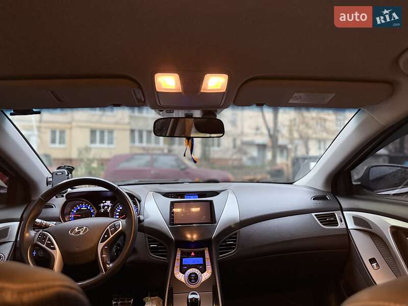 Седан Hyundai Elantra 2012 в Киеве фото 6 Седан Hyundai Elantra 2012 в Киеве