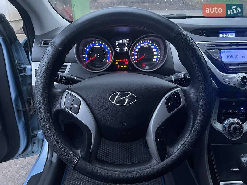 Седан Hyundai Elantra 2011 в Рівному фото 15 Седан Hyundai Elantra 2011 в Рівному