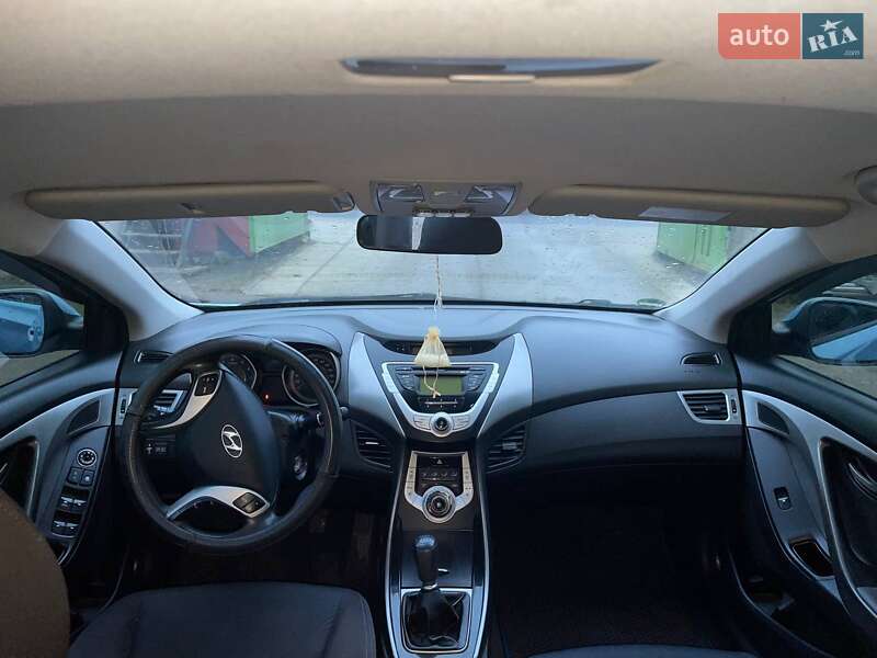 Седан Hyundai Elantra 2011 в Рівному фото 12 Седан Hyundai Elantra 2011 в Рівному