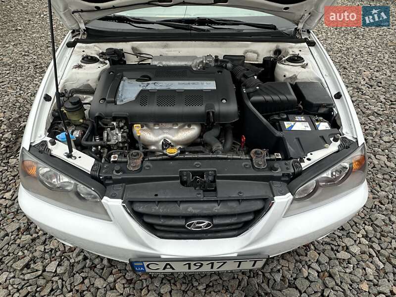 Седан Hyundai Elantra 2004 в Смеле