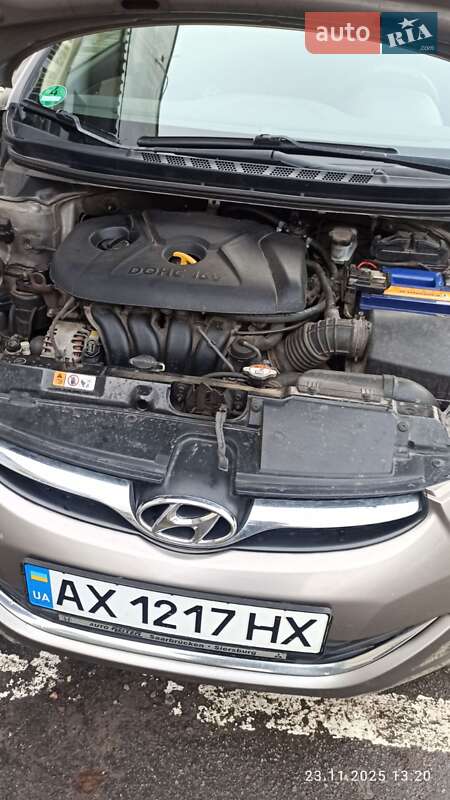 Седан Hyundai Elantra 2012 в Харкові фото 6 Седан Hyundai Elantra 2012 в Харкові