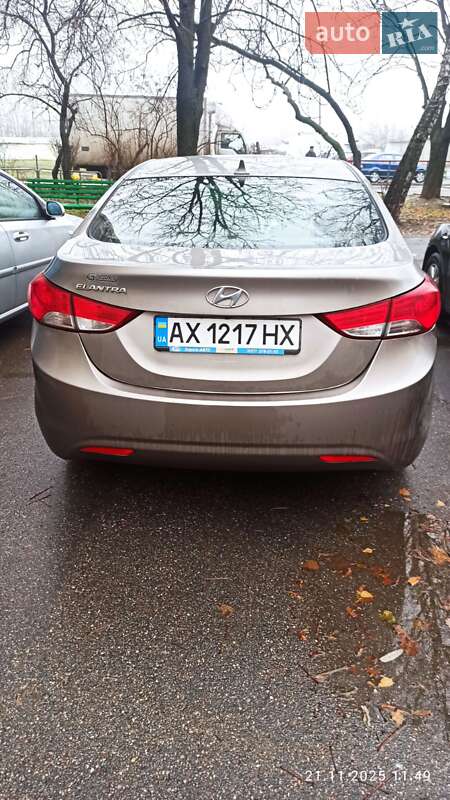 Седан Hyundai Elantra 2012 в Харкові фото 13 Седан Hyundai Elantra 2012 в Харкові
