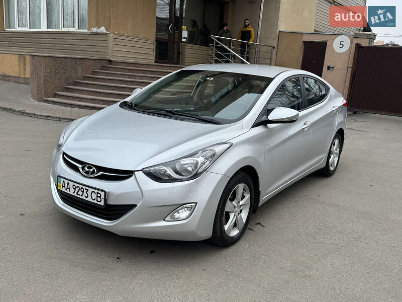 Седан Hyundai Elantra 2012 в Киеве фото 4 Седан Hyundai Elantra 2012 в Киеве