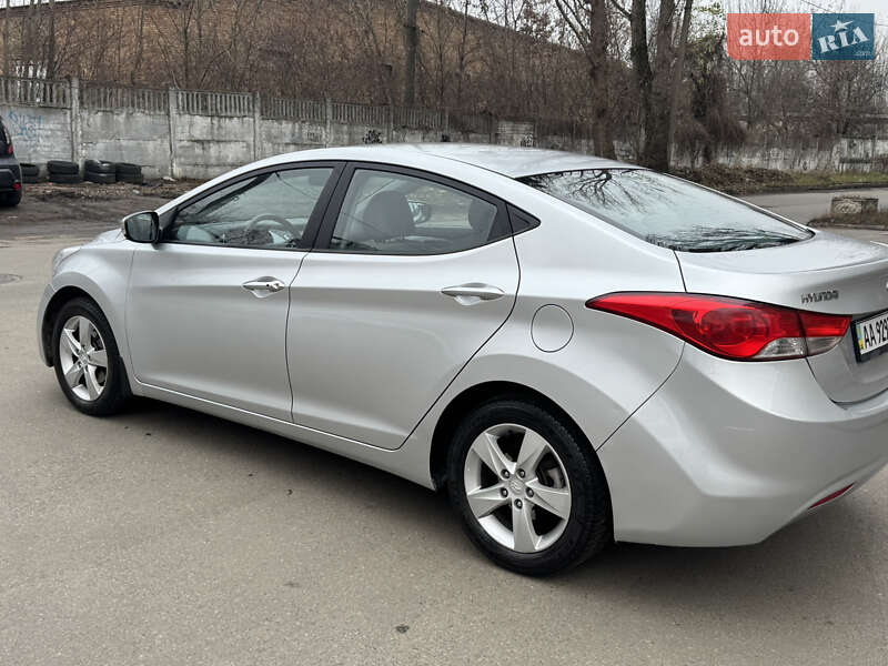 Седан Hyundai Elantra 2012 в Киеве фото 11 Седан Hyundai Elantra 2012 в Киеве