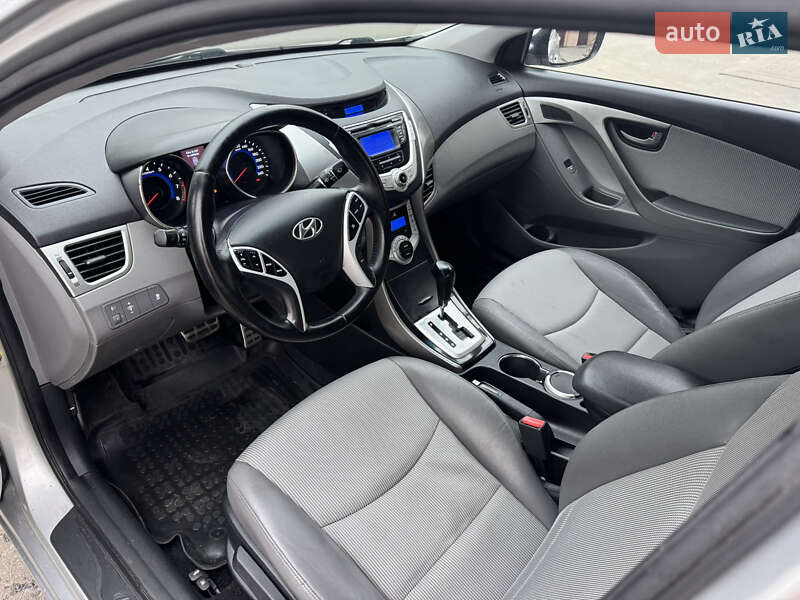 Седан Hyundai Elantra 2012 в Киеве фото 14 Седан Hyundai Elantra 2012 в Киеве
