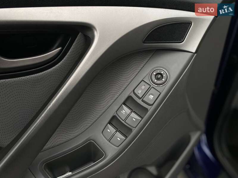 Седан Hyundai Elantra 2011 в Києві фото 18 Седан Hyundai Elantra 2011 в Києві