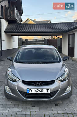 Седан Hyundai Elantra 2011 в Долине