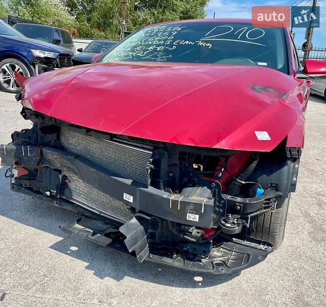 Hyundai Elantra 2021