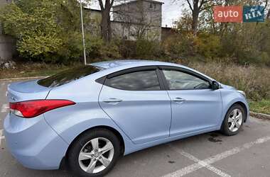 Седан Hyundai Elantra 2013 в Тернополе