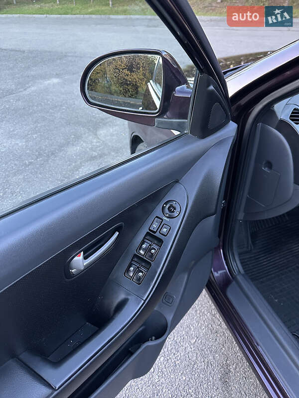 Седан Hyundai Elantra 2007 в Тернополе