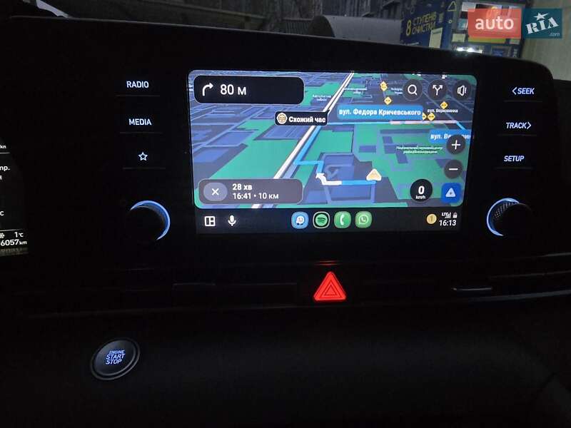 Седан Hyundai Elantra 2023 в Киеве