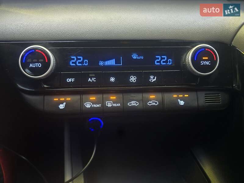 Седан Hyundai Elantra 2023 в Киеве