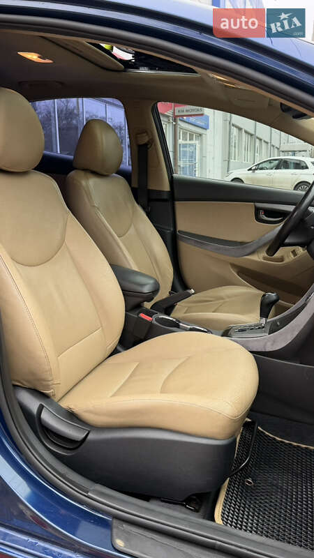 Седан Hyundai Elantra 2012 в Запорожье