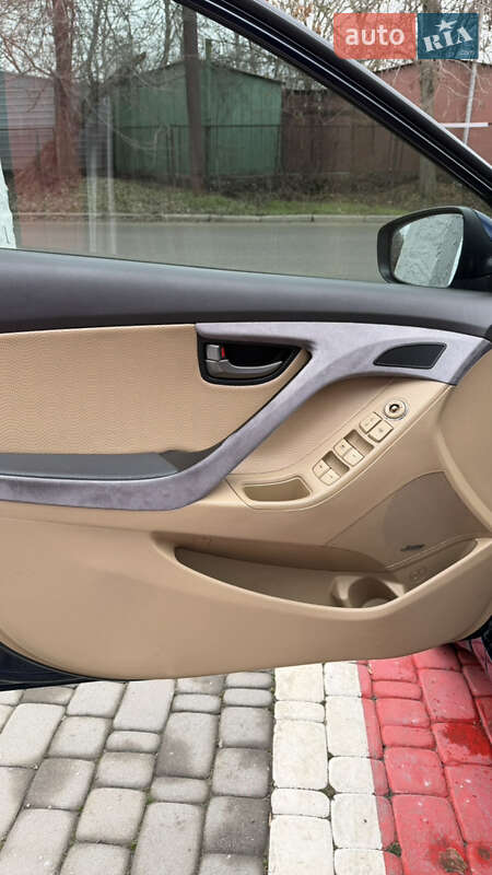 Седан Hyundai Elantra 2012 в Запорожье